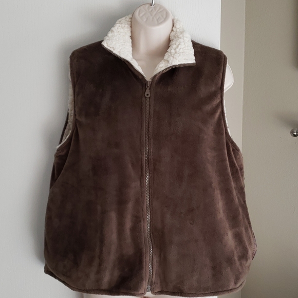 Private Quarters Vest Size L - Picture 1 of 8